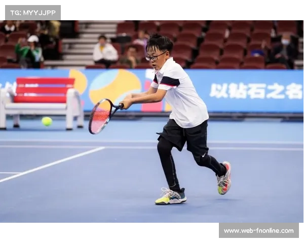 FILA钻石杯青少年赛决赛启用中网同款冠军通道与专业球童打造顶级赛事体验